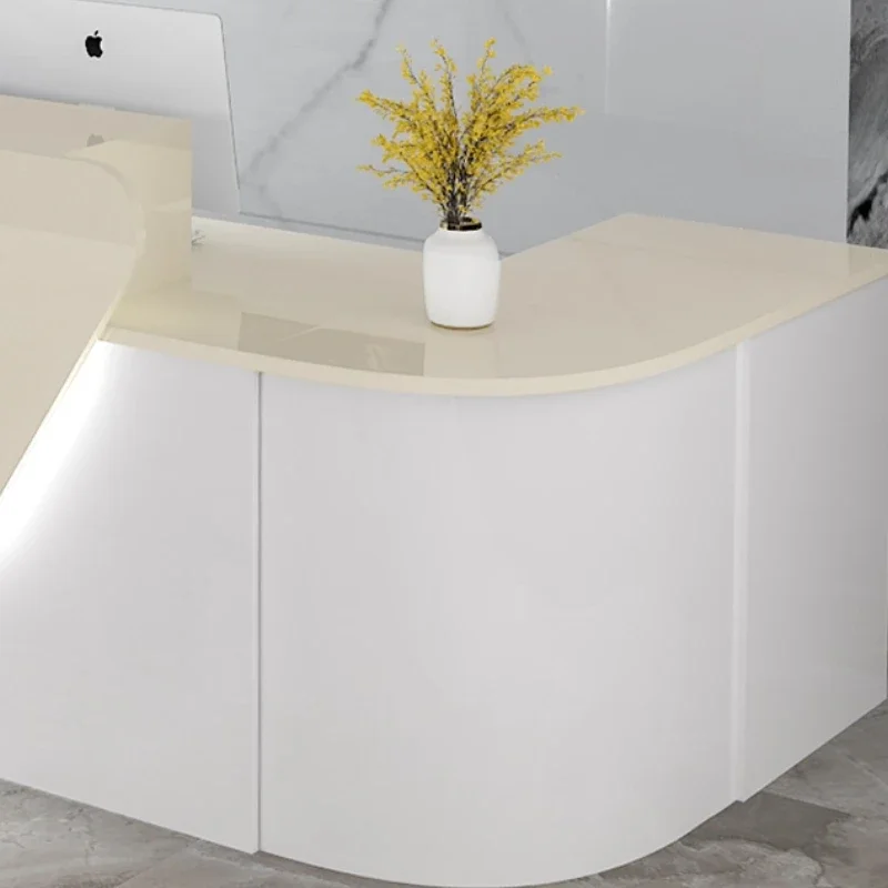 مكتب استقبال فاخر للتخزين، ديك - مراجعة Office Furniture Bali وسعره